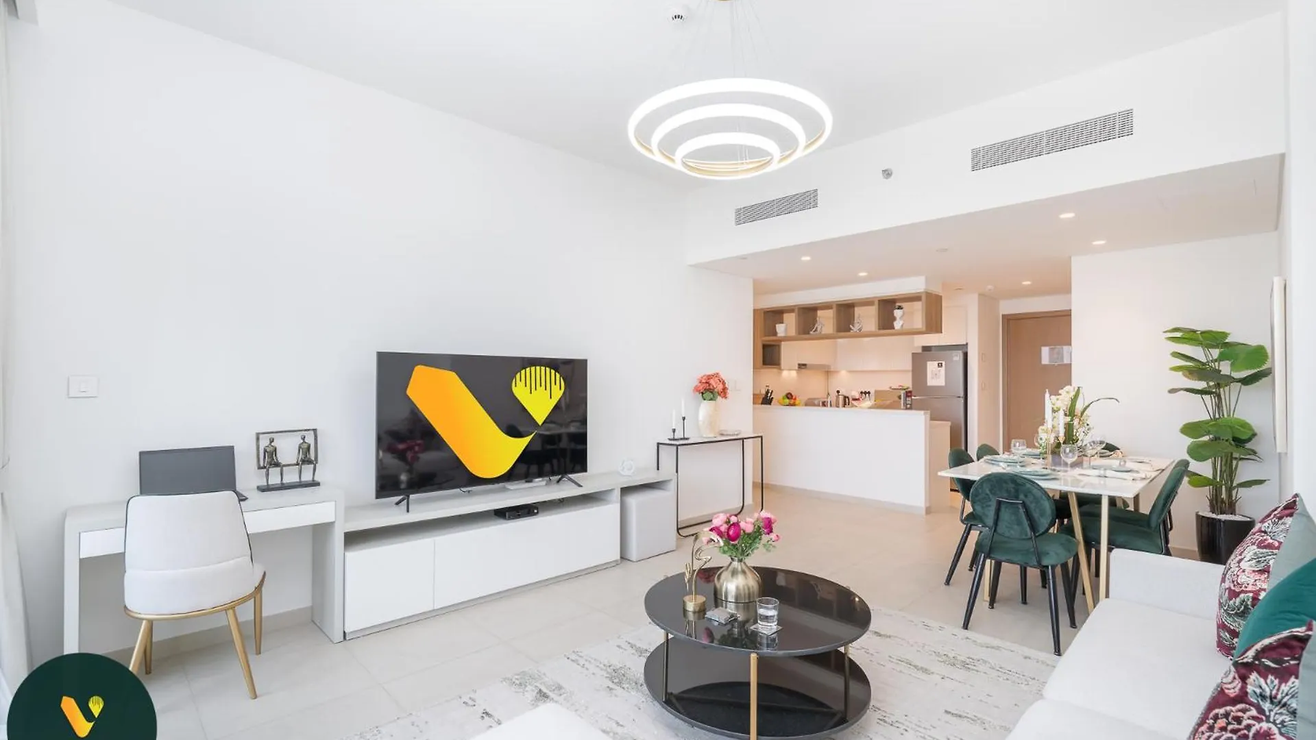 Downtown Views II - Vogue Two Bedroom Apartment With 2 Balconies And Full Burj Khalifa, Opposite Dubai Mall Skybridge