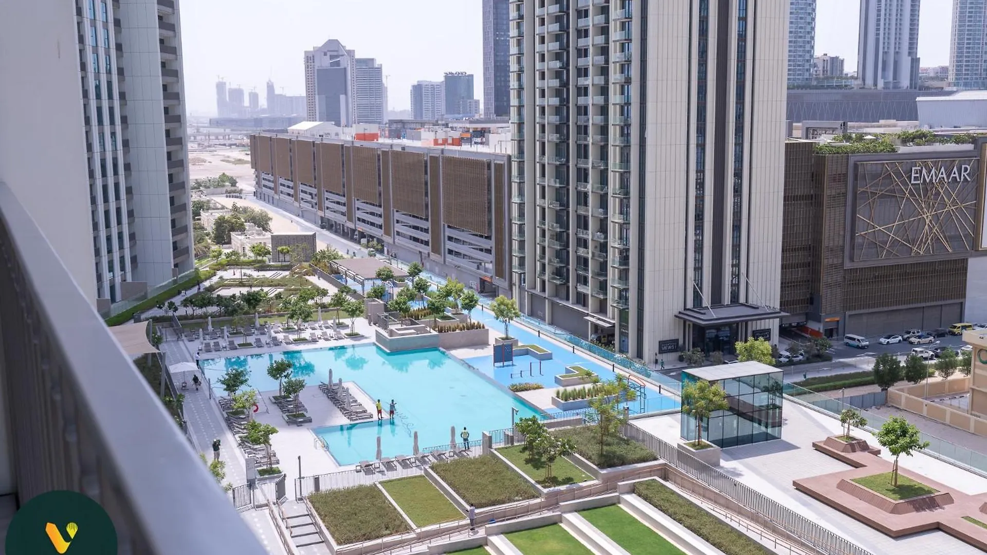 Downtown Views II - Vogue Two Bedroom Apartment With 2 Balconies And Full Burj Khalifa, Opposite Dubai Mall Skybridge